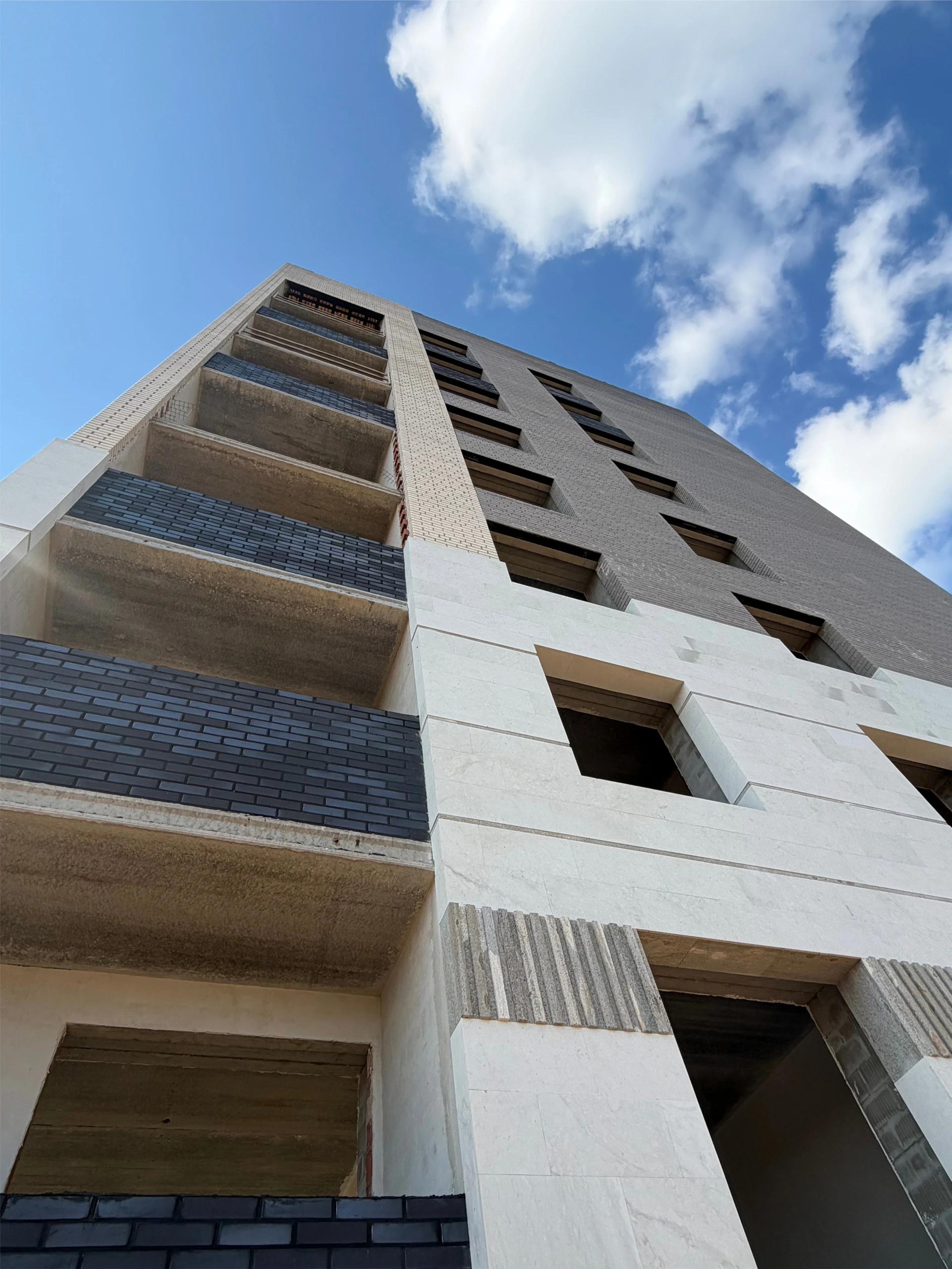 🏗 Ход строительства: сентябрьский фотоотчёт! 🏗
Рады сообщить: дом уже полностью во...